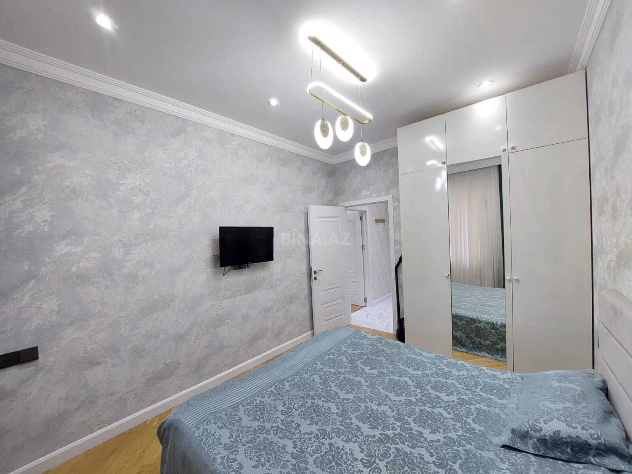 Kirayə verilir 2 otaqlı mənzil 65 m²