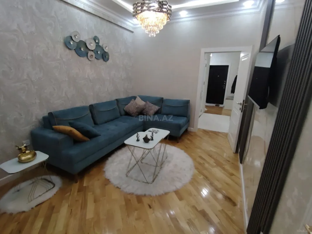 Kirayə verilir 2 otaqlı mənzil 65 m²