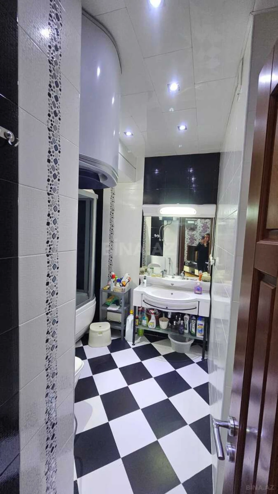 Satılır 3 otaqlı mənzil 120 m²