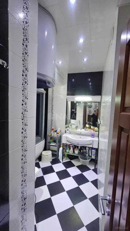 Satılır 3 otaqlı mənzil 120 m²