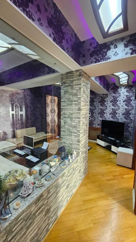 Satılır 3 otaqlı mənzil 120 m²