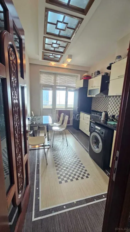 Satılır 3 otaqlı mənzil 120 m²