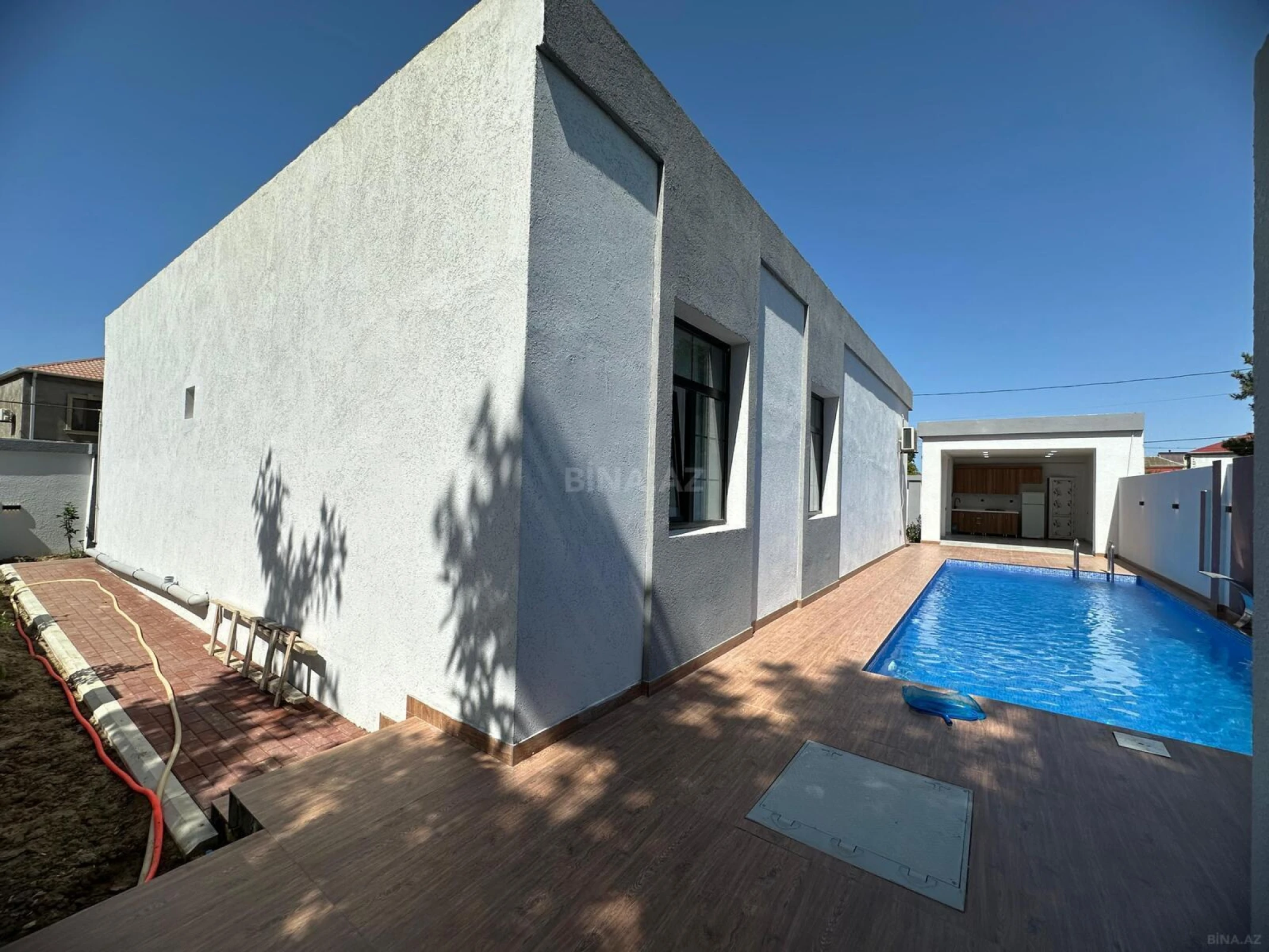 Satılır 4 otaqlı həyət evi 205 m²