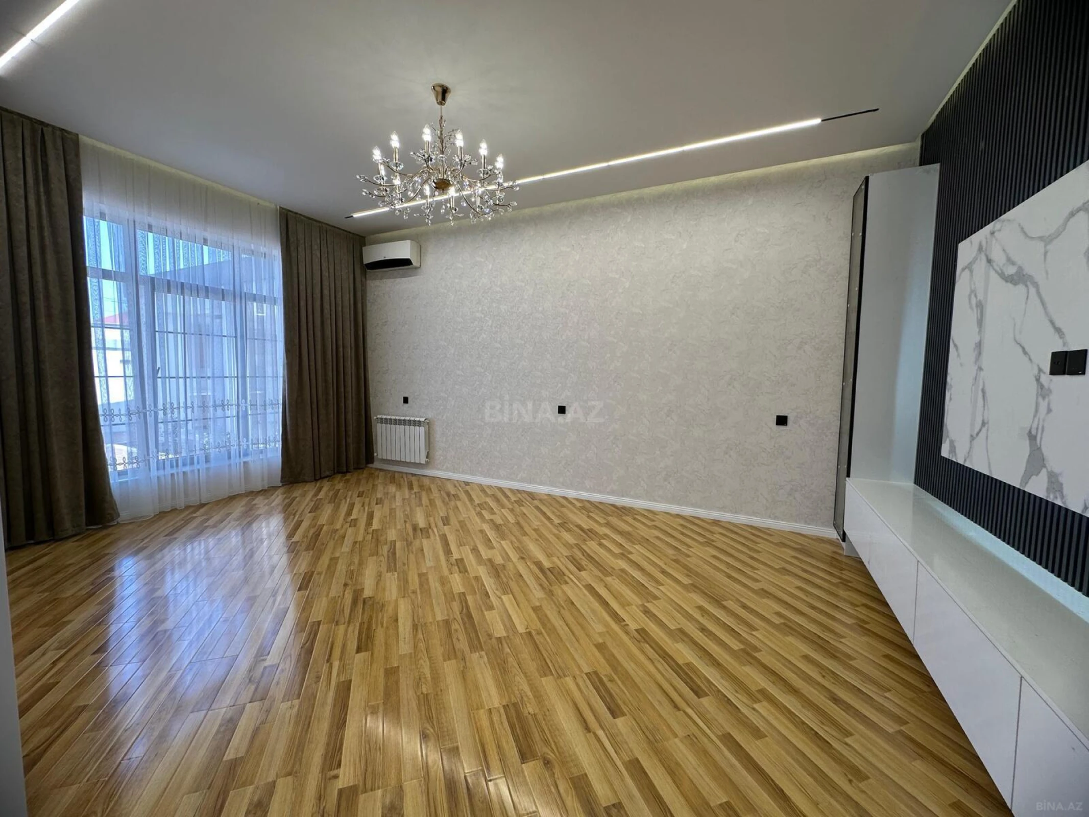 Satılır 4 otaqlı həyət evi 205 m²