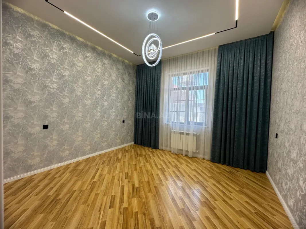 Satılır 4 otaqlı həyət evi 205 m²