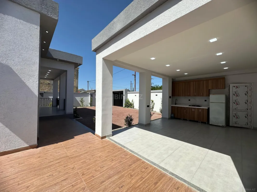 Satılır 4 otaqlı həyət evi 205 m²