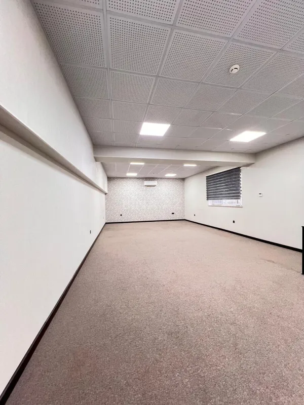 Kirayə verilir 4 otaqlı ofis 140 m²