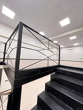 Kirayə verilir 4 otaqlı ofis 140 m²