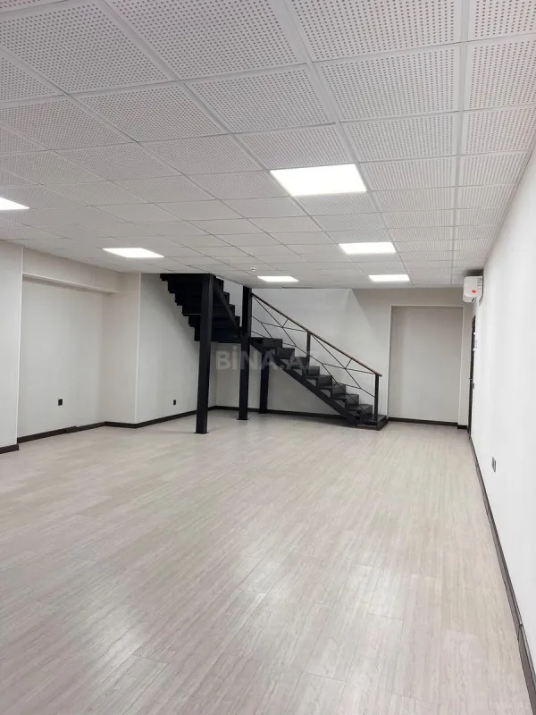 Kirayə verilir 4 otaqlı ofis 140 m²