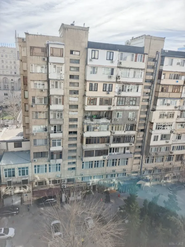 Satılır 3 otaqlı mənzil 70 m²