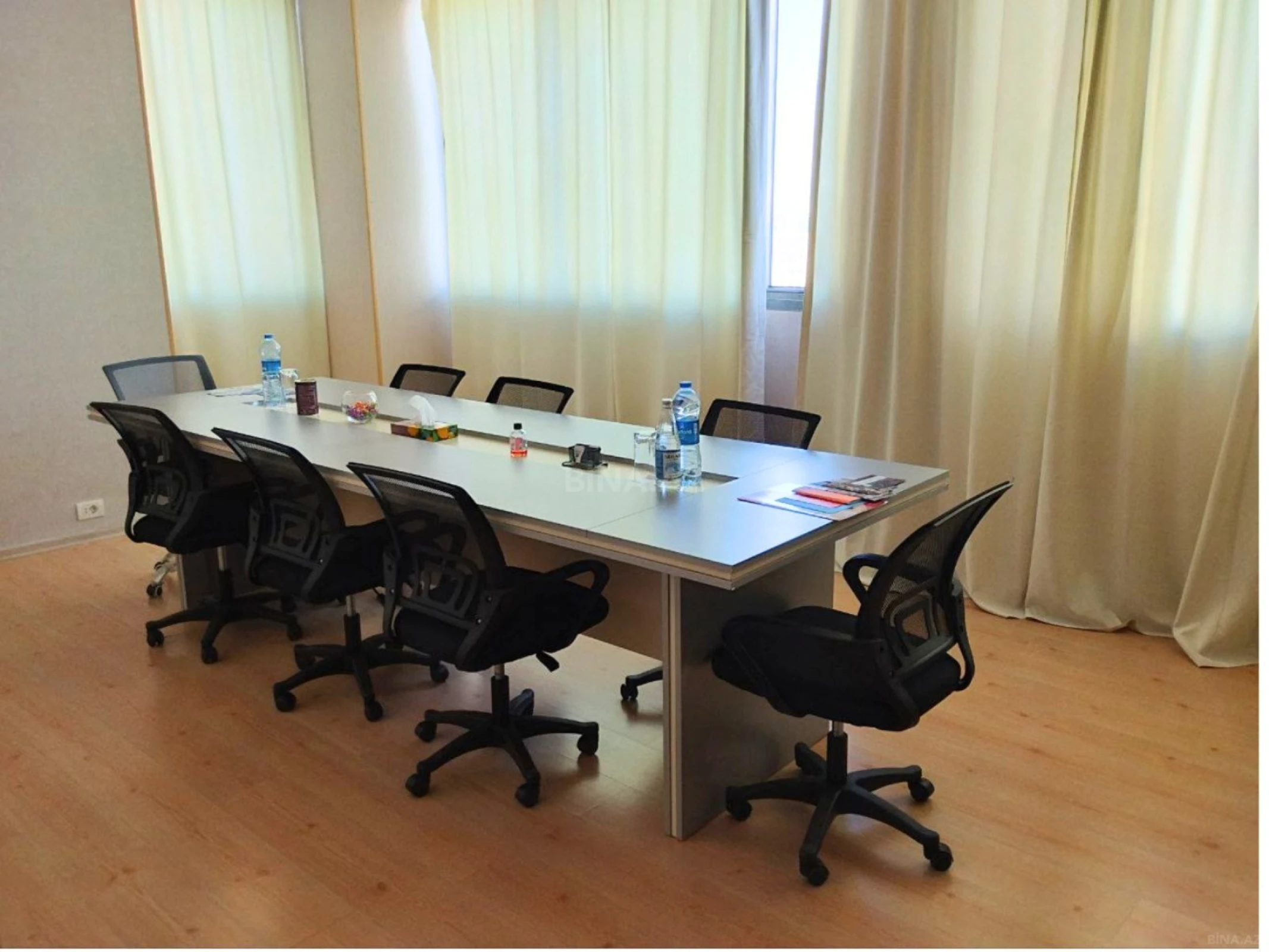 Kirayə verilir 1 otaqlı ofis 25 m²