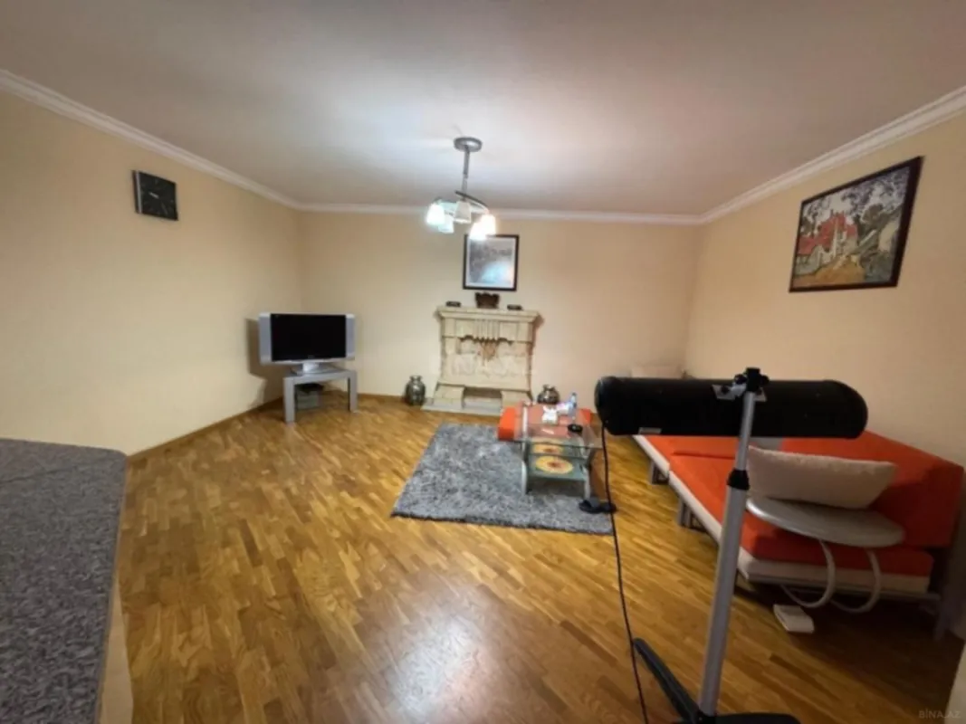 Satılır 2 otaqlı mənzil 95 m²