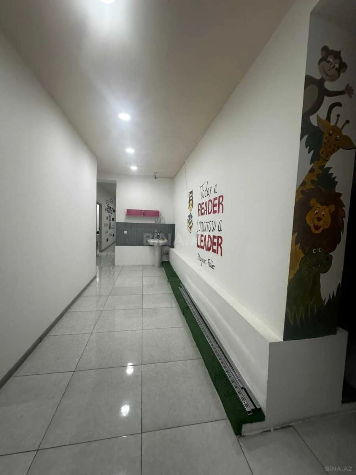 Kirayə verilir obyekt 200 m²