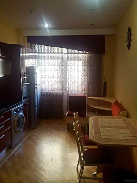 Kirayə verilir 2 otaqlı mənzil 100 m²
