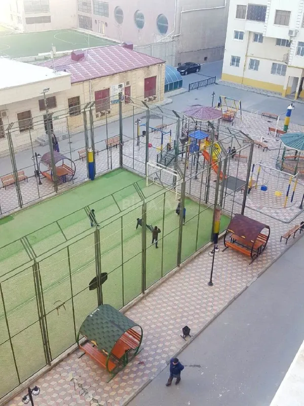 Kirayə verilir 2 otaqlı mənzil 100 m²