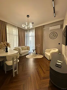 Satılır 2 otaqlı mənzil 55 m²