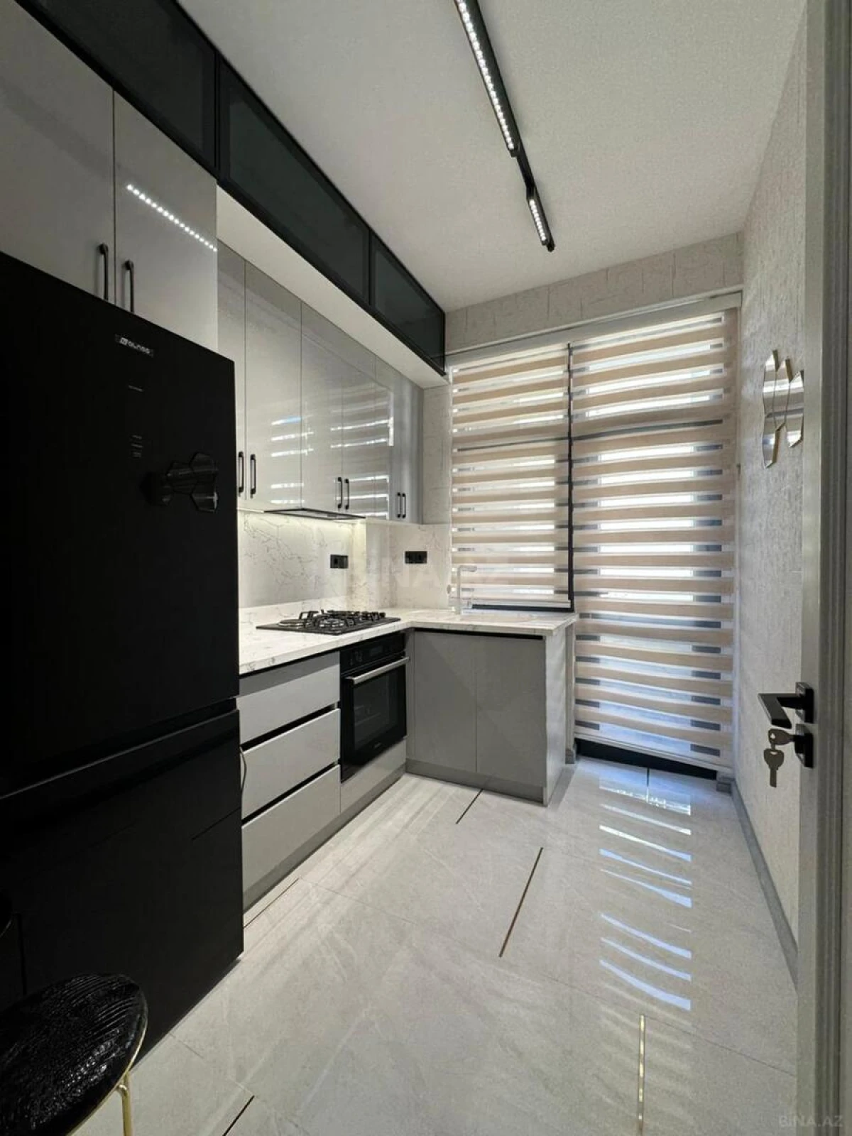 Satılır 2 otaqlı mənzil 55 m²