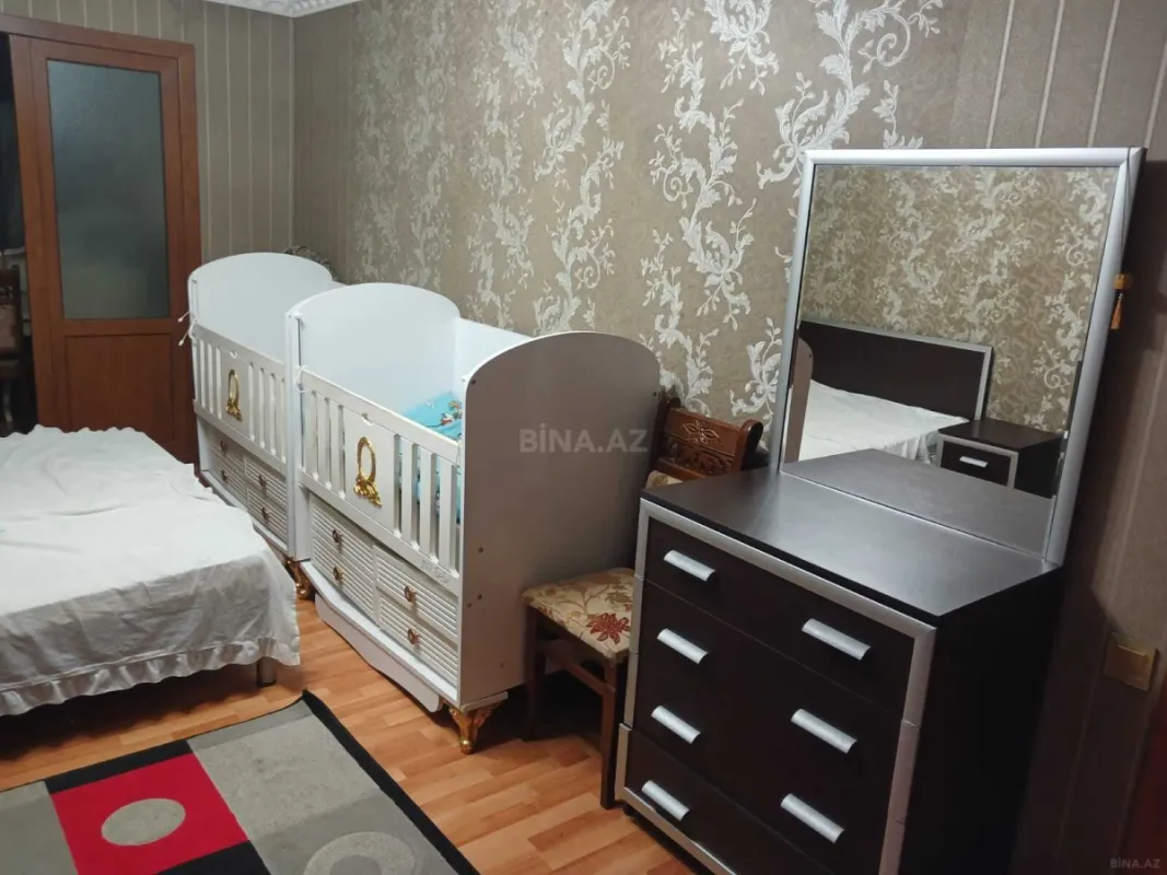 Kirayə verilir 4 otaqlı mənzil 80 m²