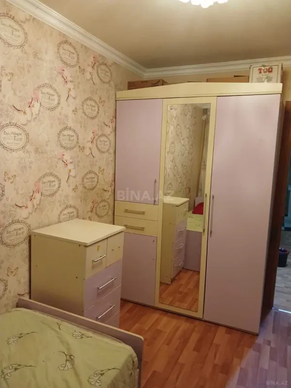 Kirayə verilir 4 otaqlı mənzil 80 m²