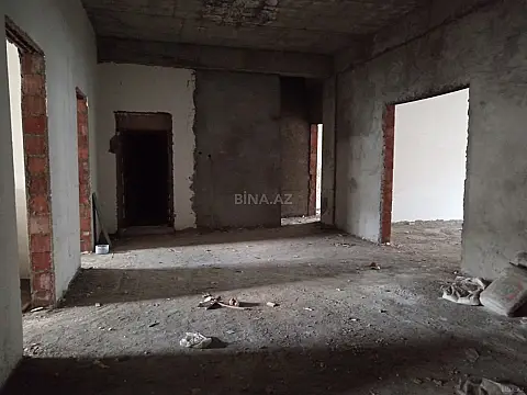 Satılır 5 otaqlı mənzil 235 m²