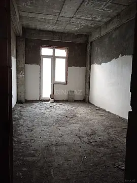 Satılır 5 otaqlı mənzil 235 m²