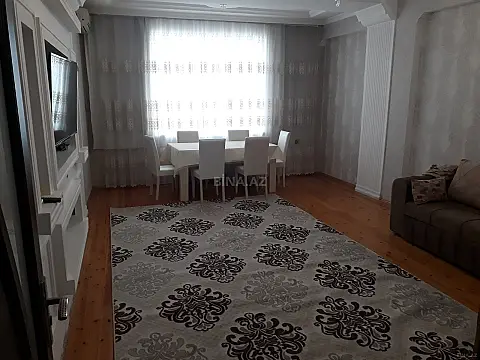 Kirayə verilir 3 otaqlı mənzil 125 m²