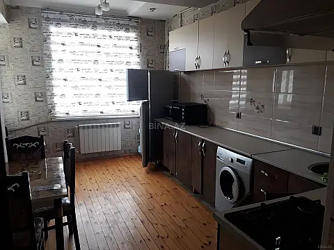 Kirayə verilir 3 otaqlı mənzil 125 m²