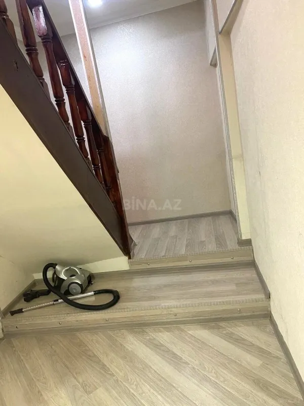 Satılır 5 otaqlı həyət evi 150 m²