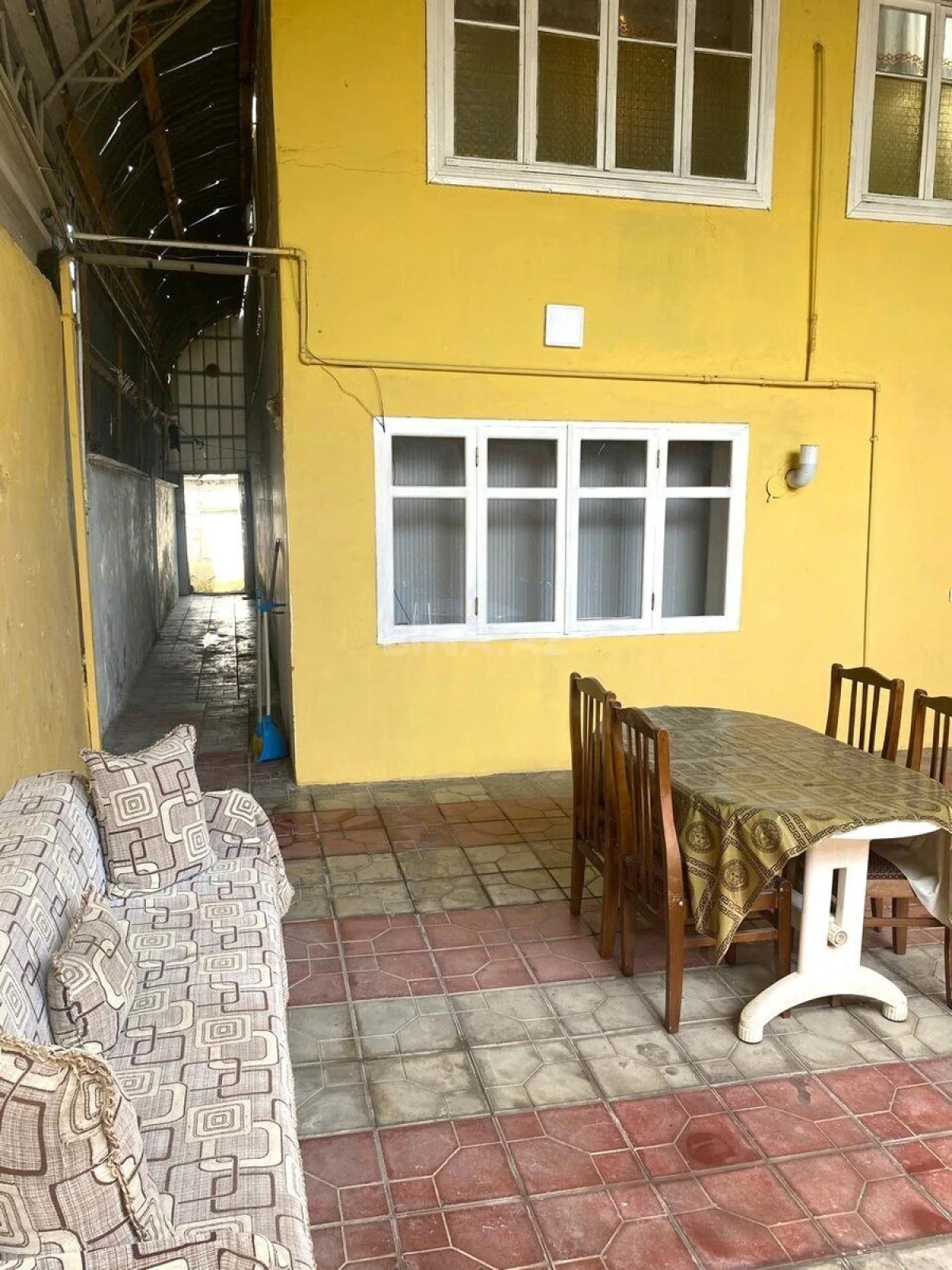 Satılır 5 otaqlı həyət evi 150 m²