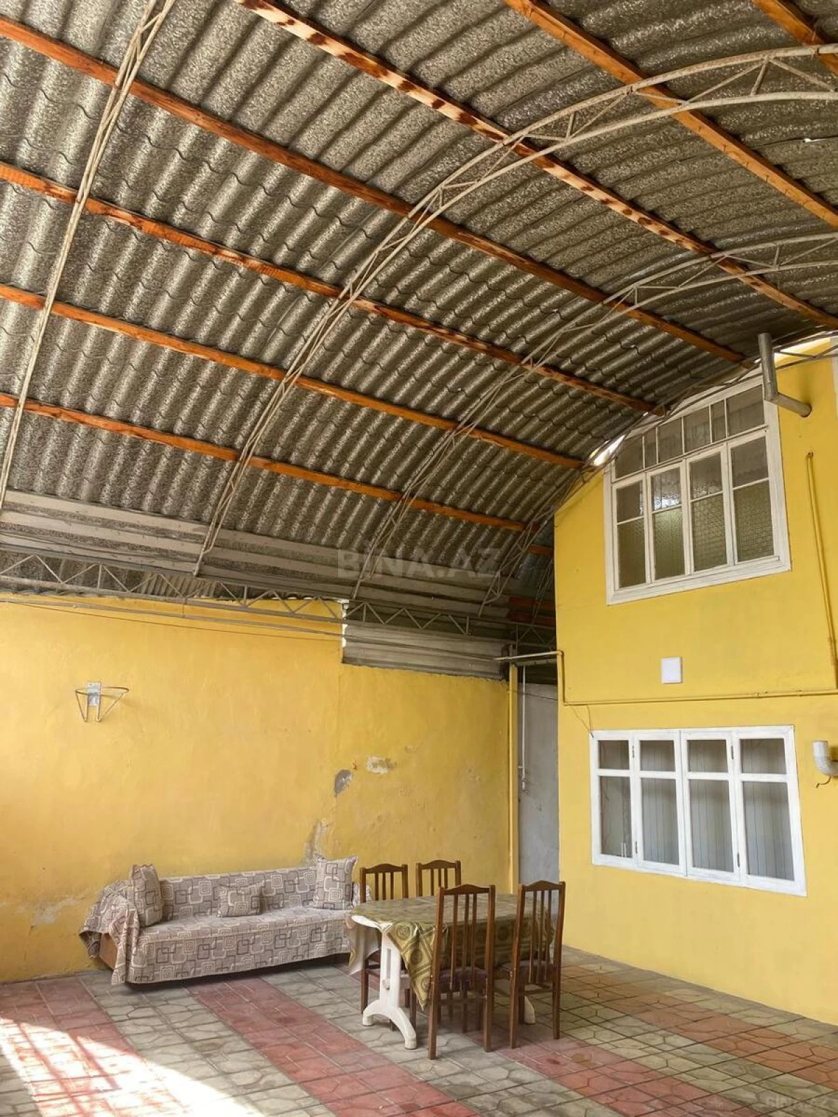 Satılır 5 otaqlı həyət evi 150 m²