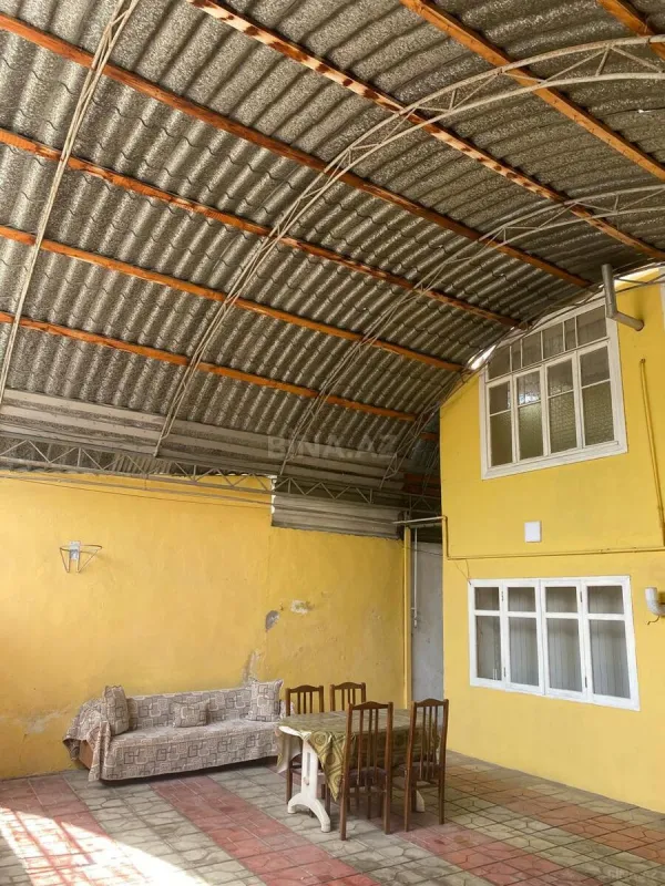 Satılır 5 otaqlı həyət evi 150 m²