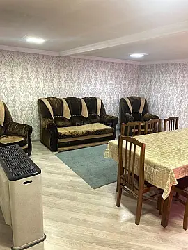 Satılır 5 otaqlı həyət evi 150 m²