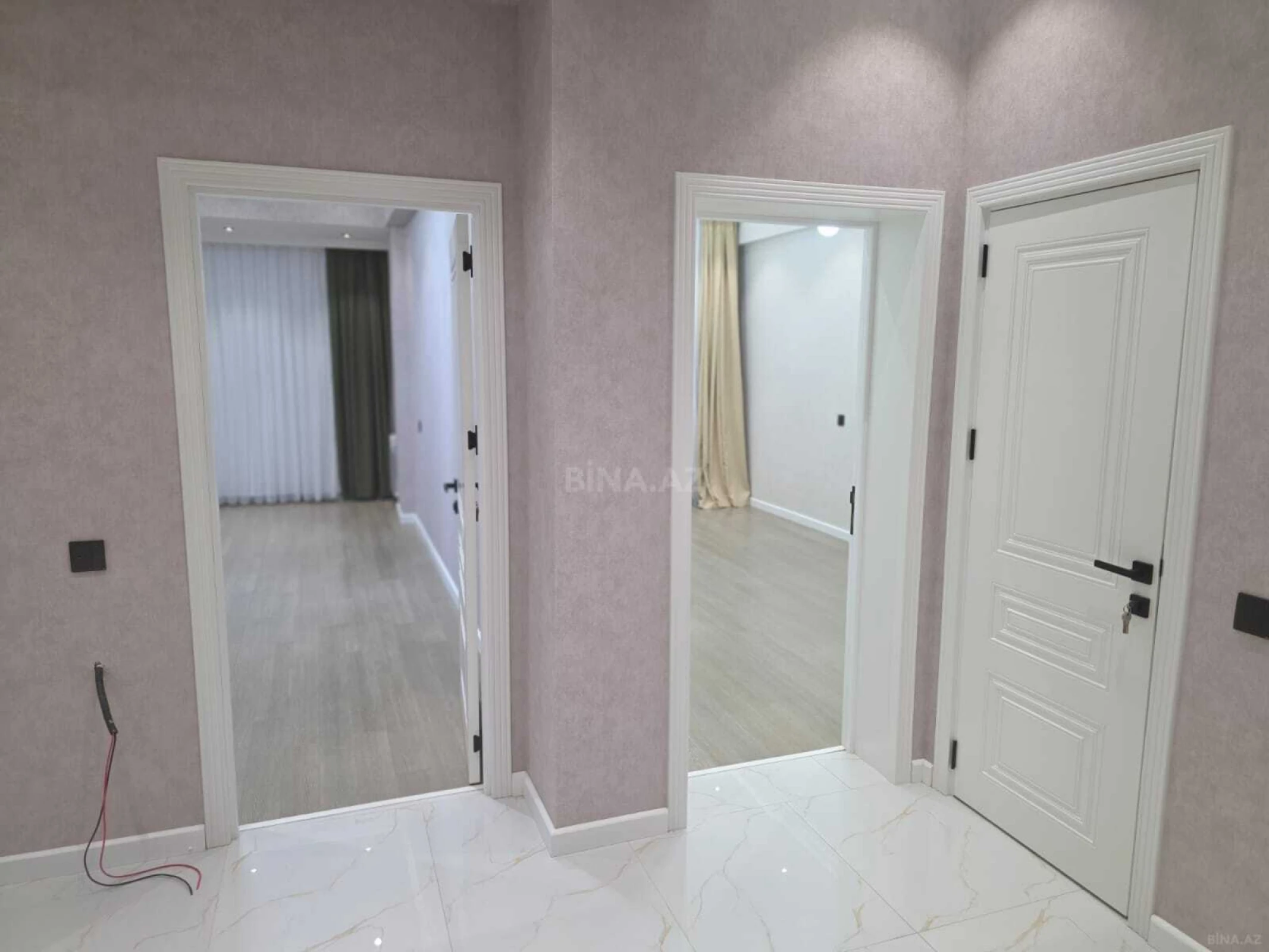Satılır 3 otaqlı mənzil 114 m²