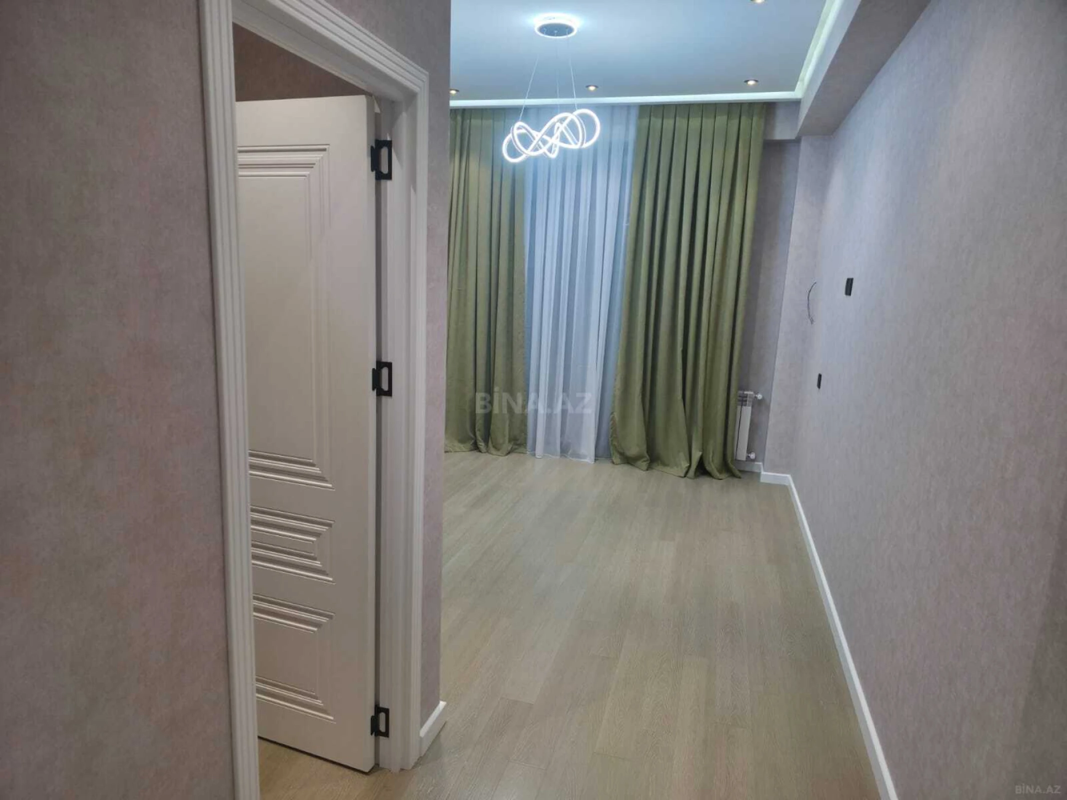 Satılır 3 otaqlı mənzil 114 m²