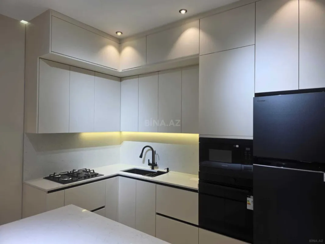 Satılır 3 otaqlı mənzil 114 m²