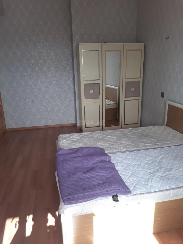 Kirayə verilir 3 otaqlı mənzil 120 m²