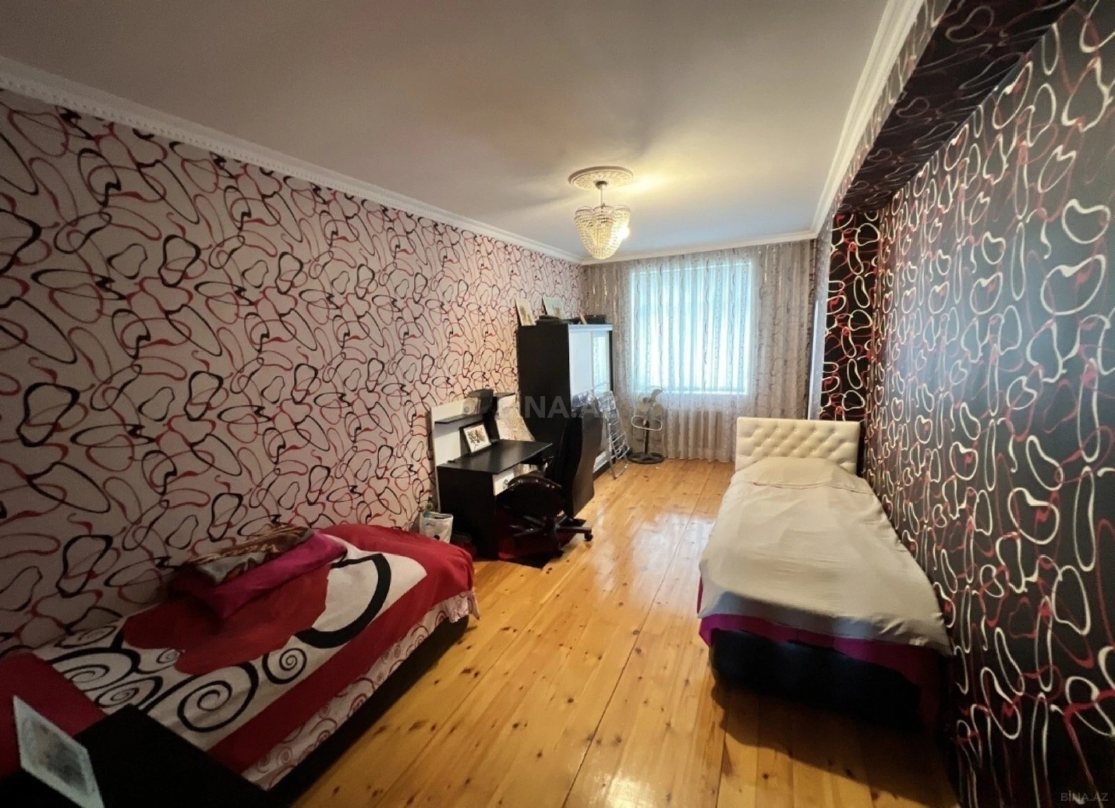 Satılır 3 otaqlı mənzil 140 m²