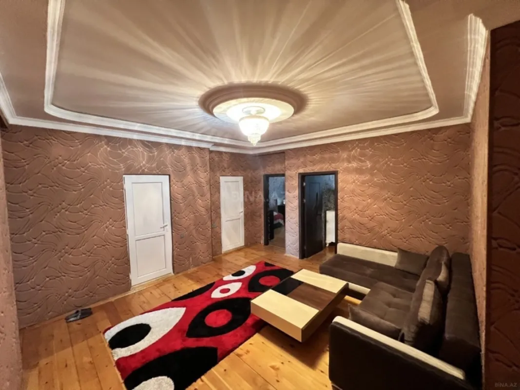 Satılır 3 otaqlı mənzil 140 m²