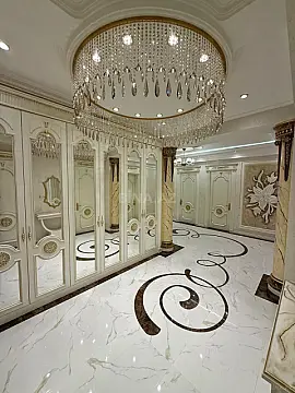 Satılır 4 otaqlı mənzil 165 m²