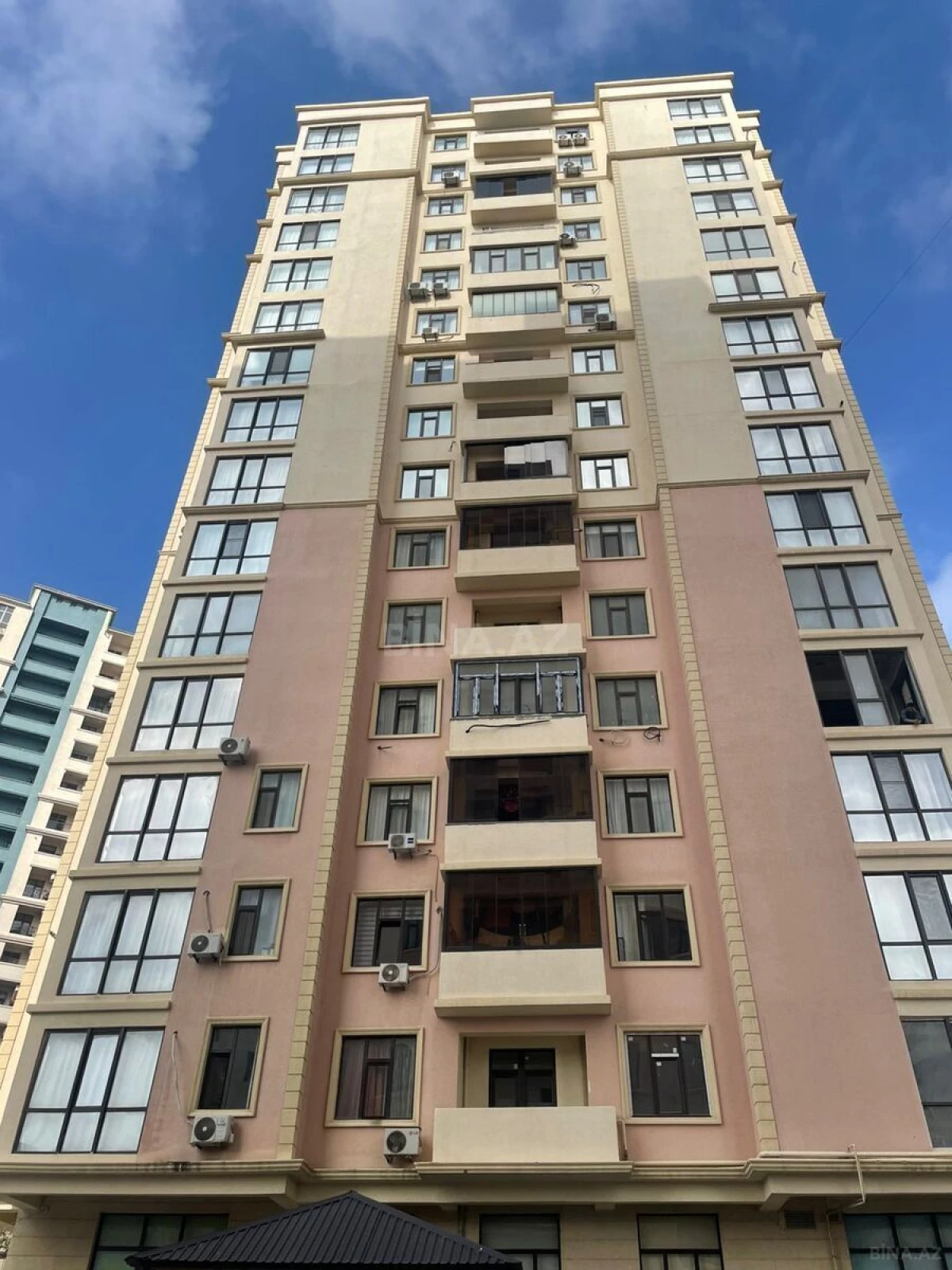 Kirayə verilir 2 otaqlı mənzil 60 m²