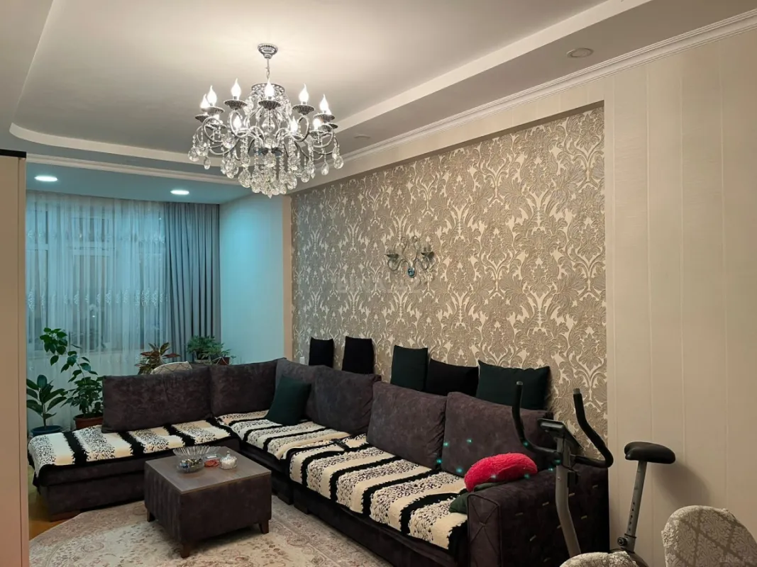 Satılır 3 otaqlı mənzil 96 m²