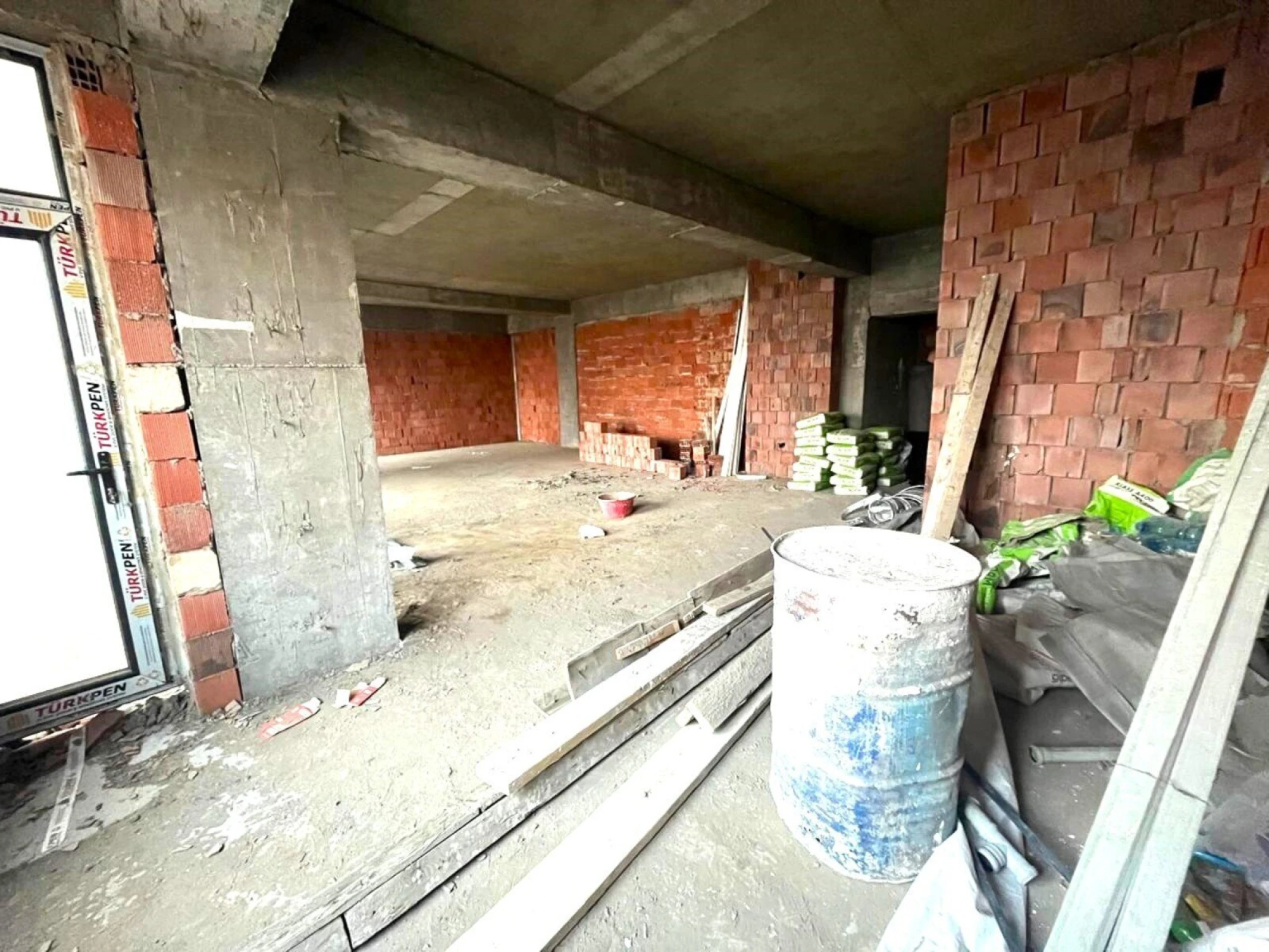 Satılır 3 otaqlı mənzil 109 m²