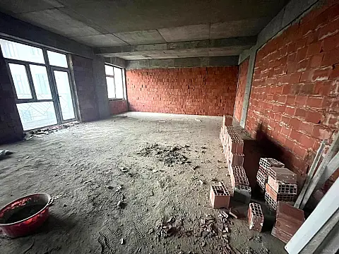 Satılır 3 otaqlı mənzil 109 m²