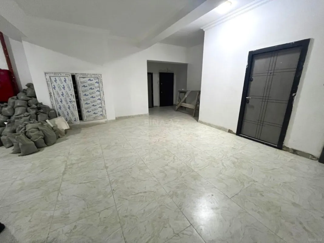 Satılır 3 otaqlı mənzil 109 m²