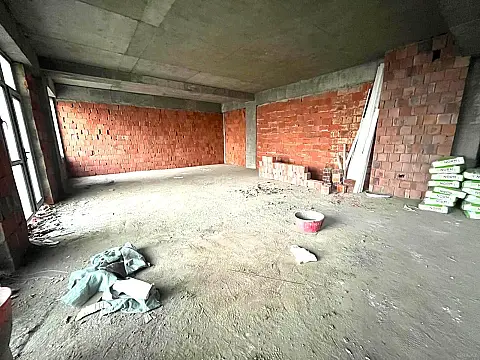 Satılır 3 otaqlı mənzil 109 m²