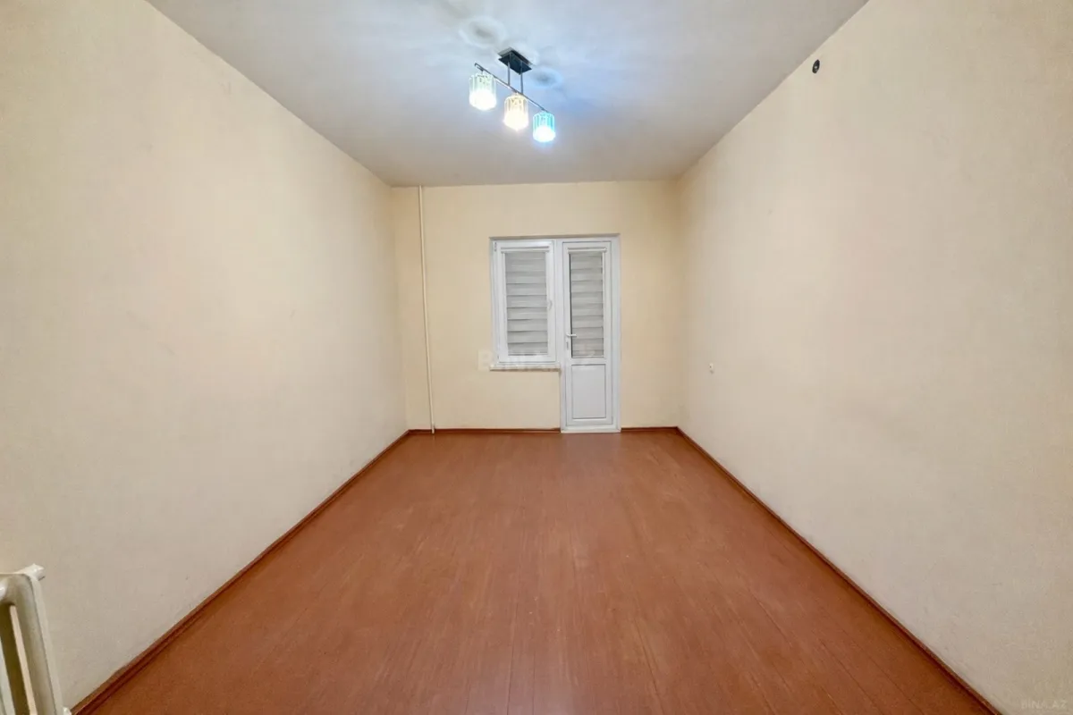 Satılır 3 otaqlı mənzil 98 m²