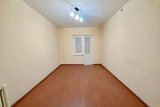 Satılır 3 otaqlı mənzil 98 m²