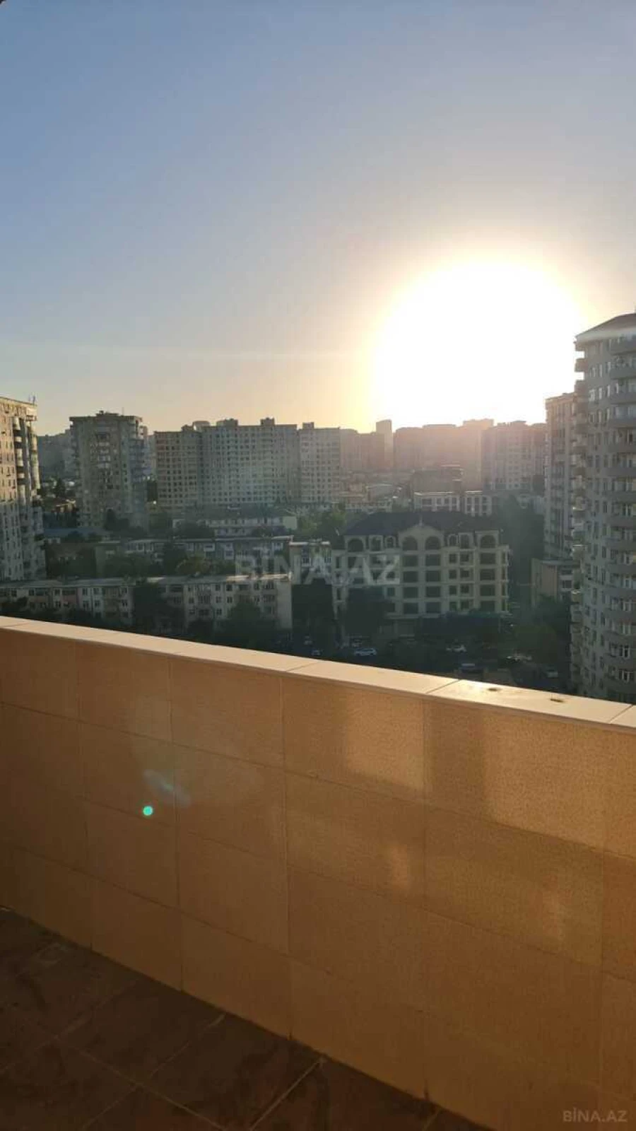 Satılır 3 otaqlı mənzil 106 m²