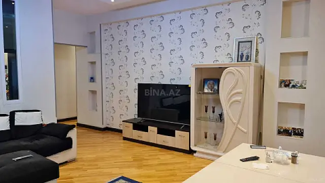 Satılır 3 otaqlı mənzil 106 m²