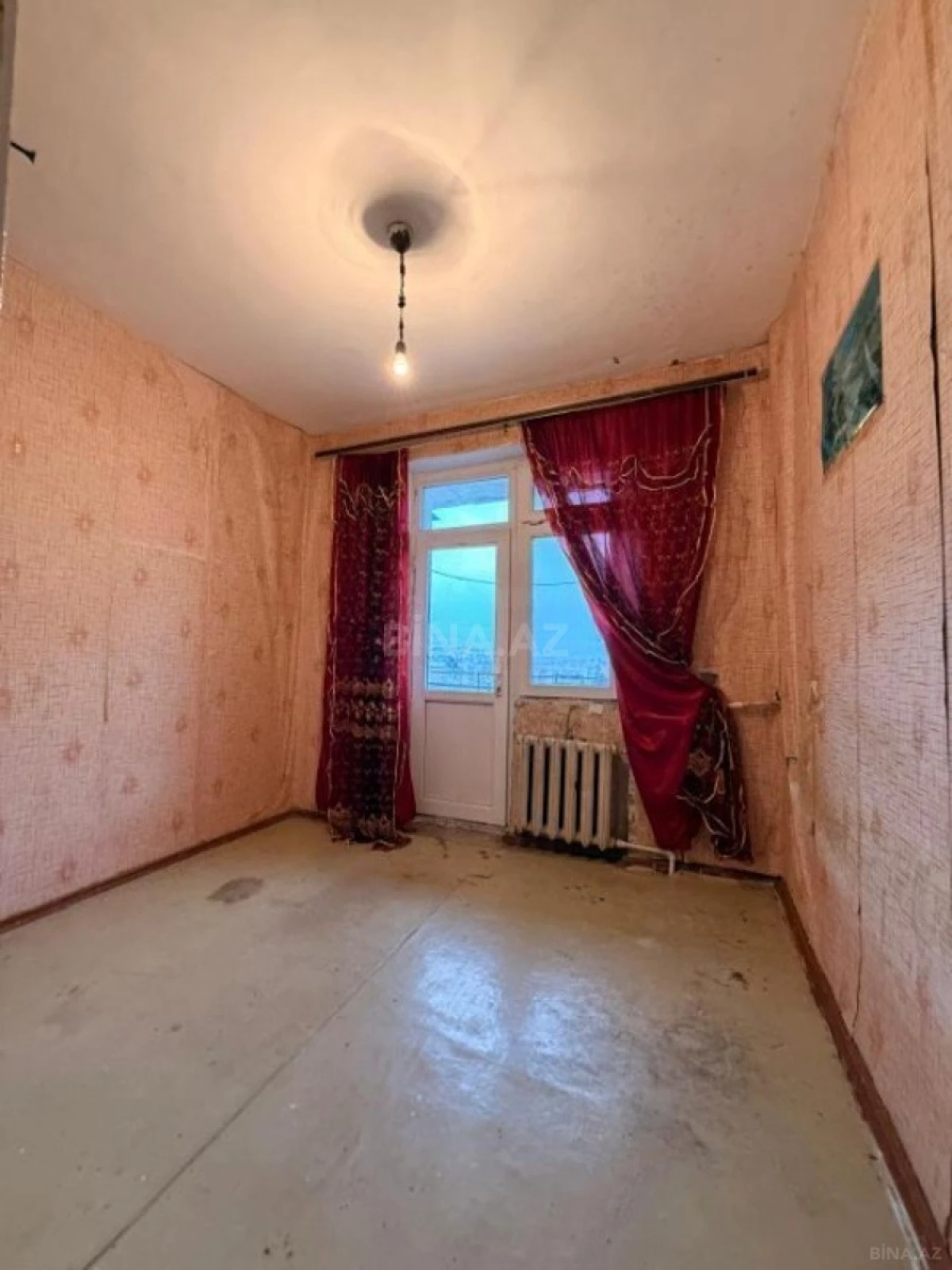 Satılır 4 otaqlı mənzil 100 m²